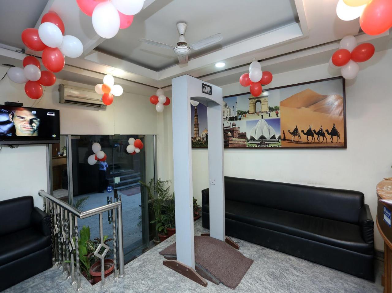 ניו דלהי Oyo 6596 Hotel Flight Path מראה חיצוני תמונה